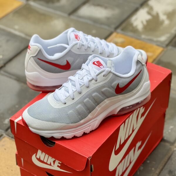 Nike Air Max Invigor - White Gris Red