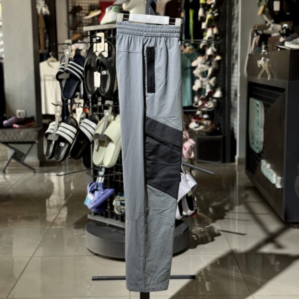 Nike Air Max Woven Cargo Trousers Cool Grey