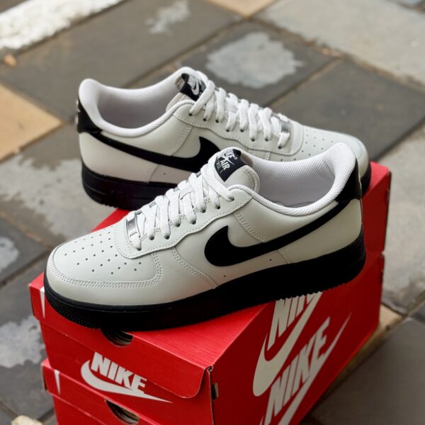 Nike Air Force 1 '07 Light Bone/Black