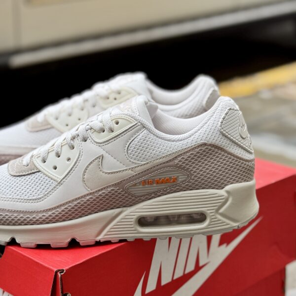 Nike Air Max 90 PremiumPhantom Cream Light Orewood Brown