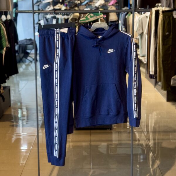 Nike Club Fleece Bleu Navy White